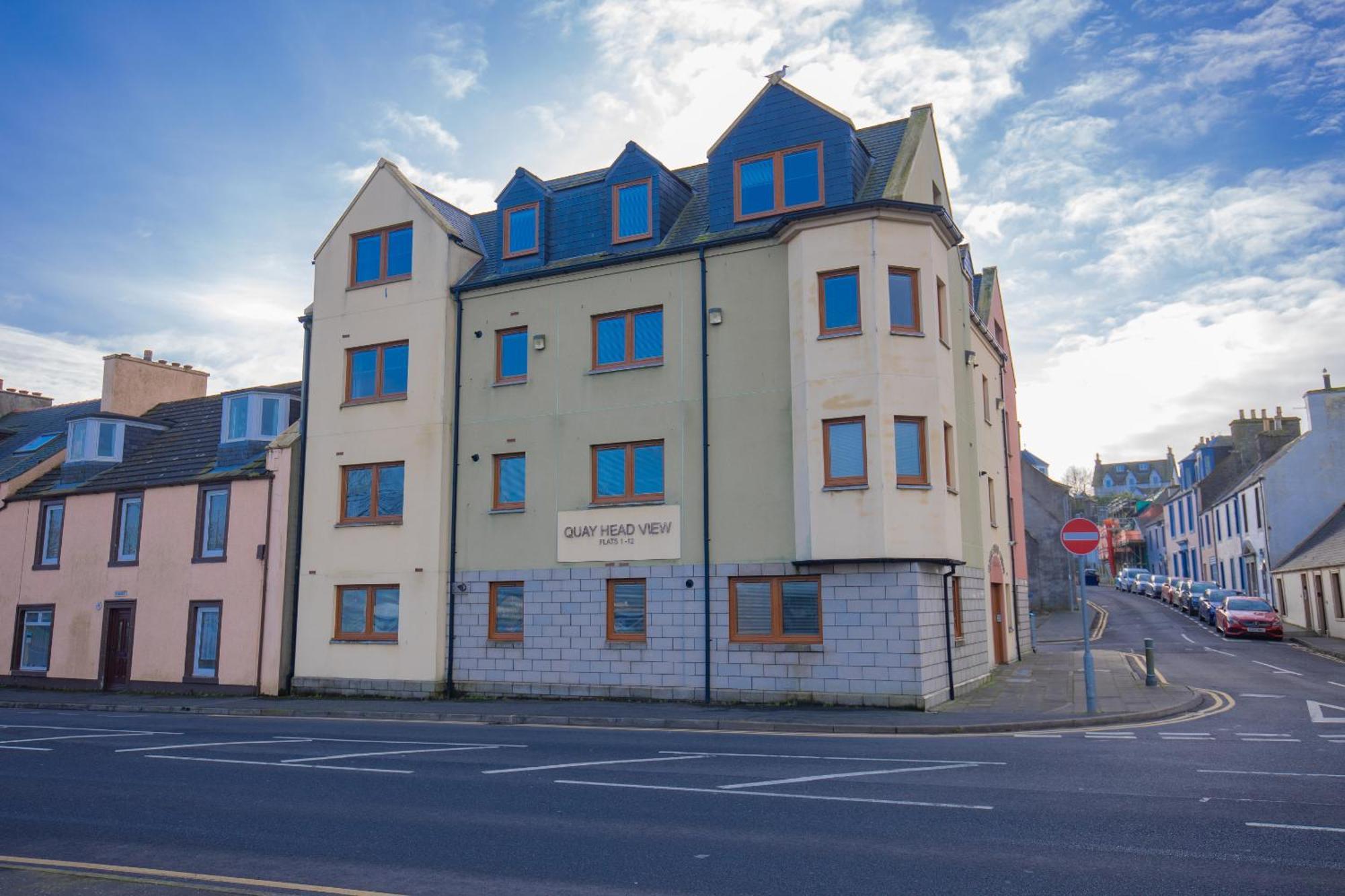 Quay Head View Aparthotel Stranraer Exteriör bild