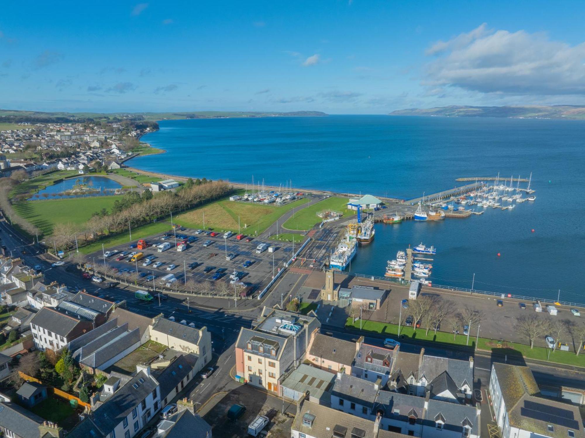 Quay Head View Aparthotel Stranraer Exteriör bild