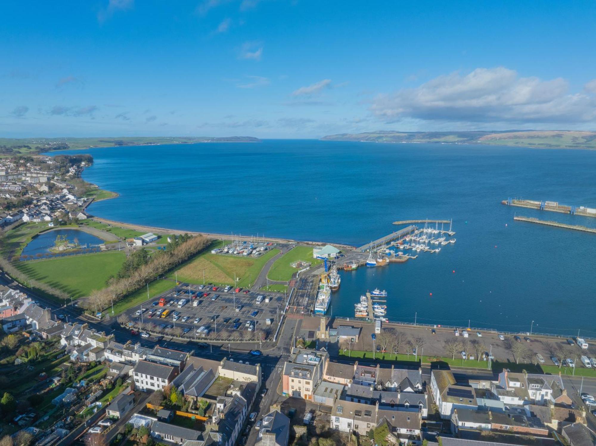 Quay Head View Aparthotel Stranraer Exteriör bild