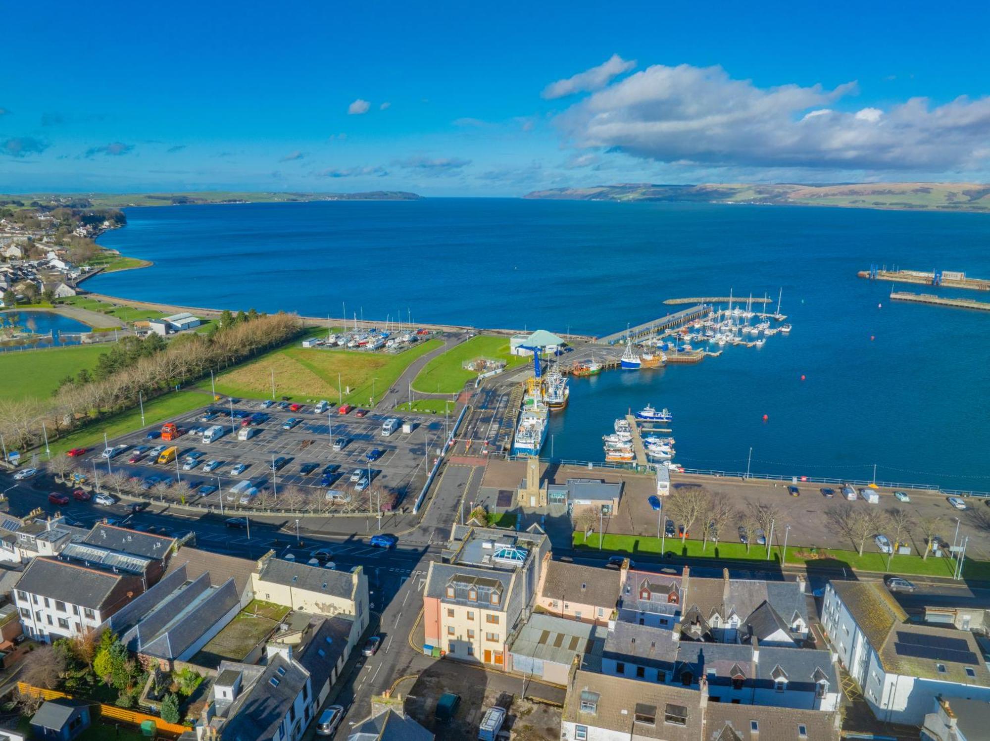 Quay Head View Aparthotel Stranraer Exteriör bild