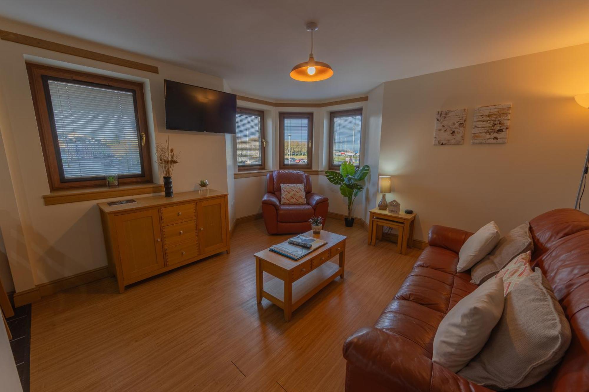 Quay Head View Aparthotel Stranraer Rum bild